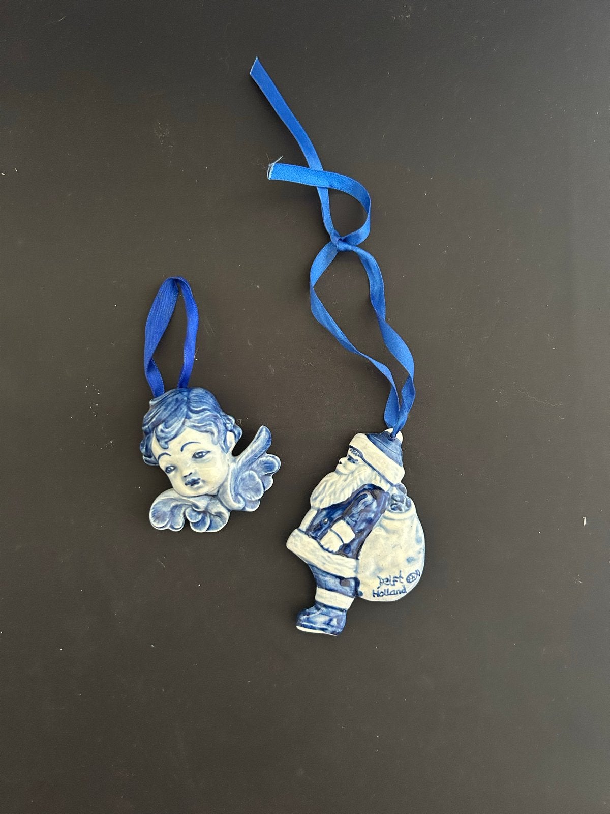 2 Delft blauwe porseleinen kersthangers, Diversen, Ophalen