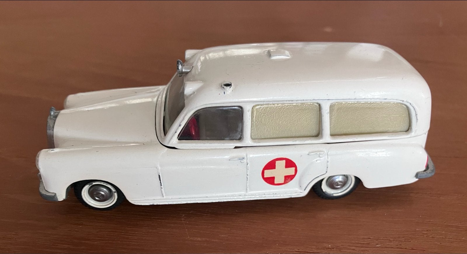 Tekno Mercedes-Benz 220 S Ambulance (Vintage), Ophalen of Verzenden, Gebruikt, Auto, Overige merken