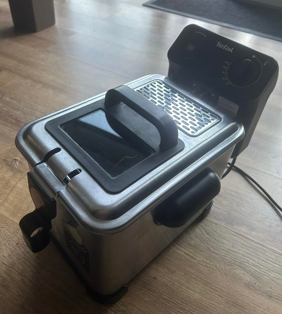 Friteuze tefal filtra pro nieuwstaat, Witgoed en Apparatuur, 4 liter of meer, Ophalen, Zo goed als nieuw