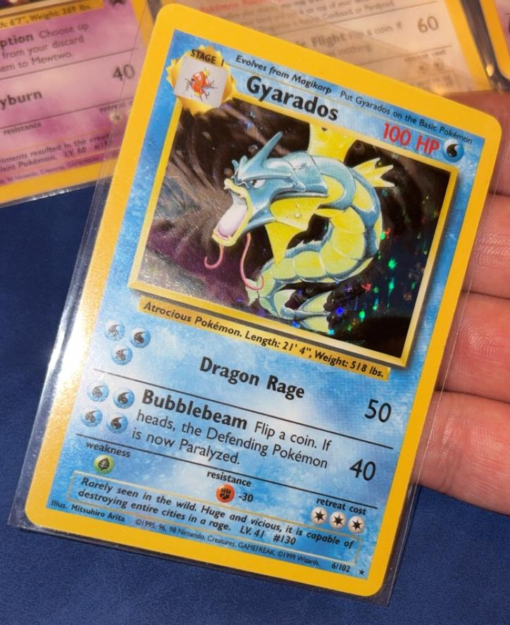Gyarados Base 1995 holo 6/102 pokemon kaart vintage, Hobby en Vrije tijd, Verzamelkaartspellen | Pokémon, Ophalen of Verzenden
