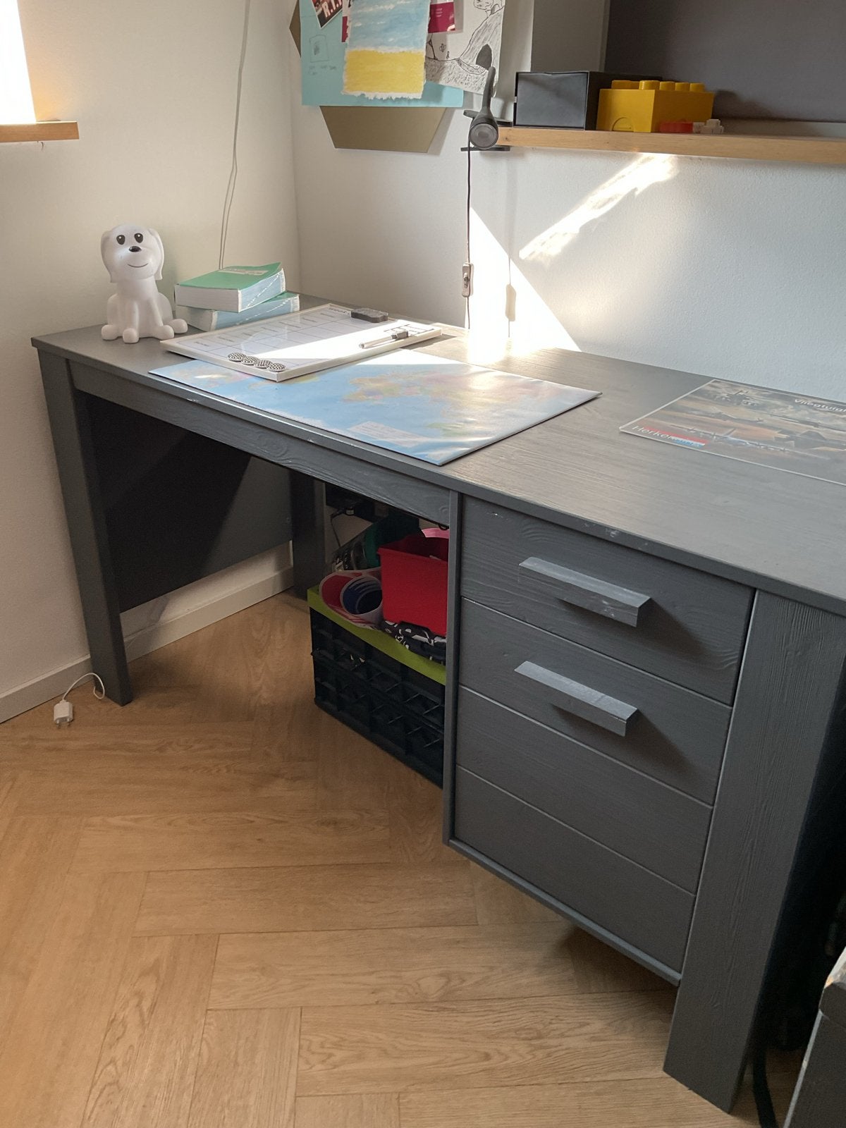Complete kinderkamer: bed, bureau, kledingkast en nachtkastj, Ophalen, Gebruikt, Eenpersoons