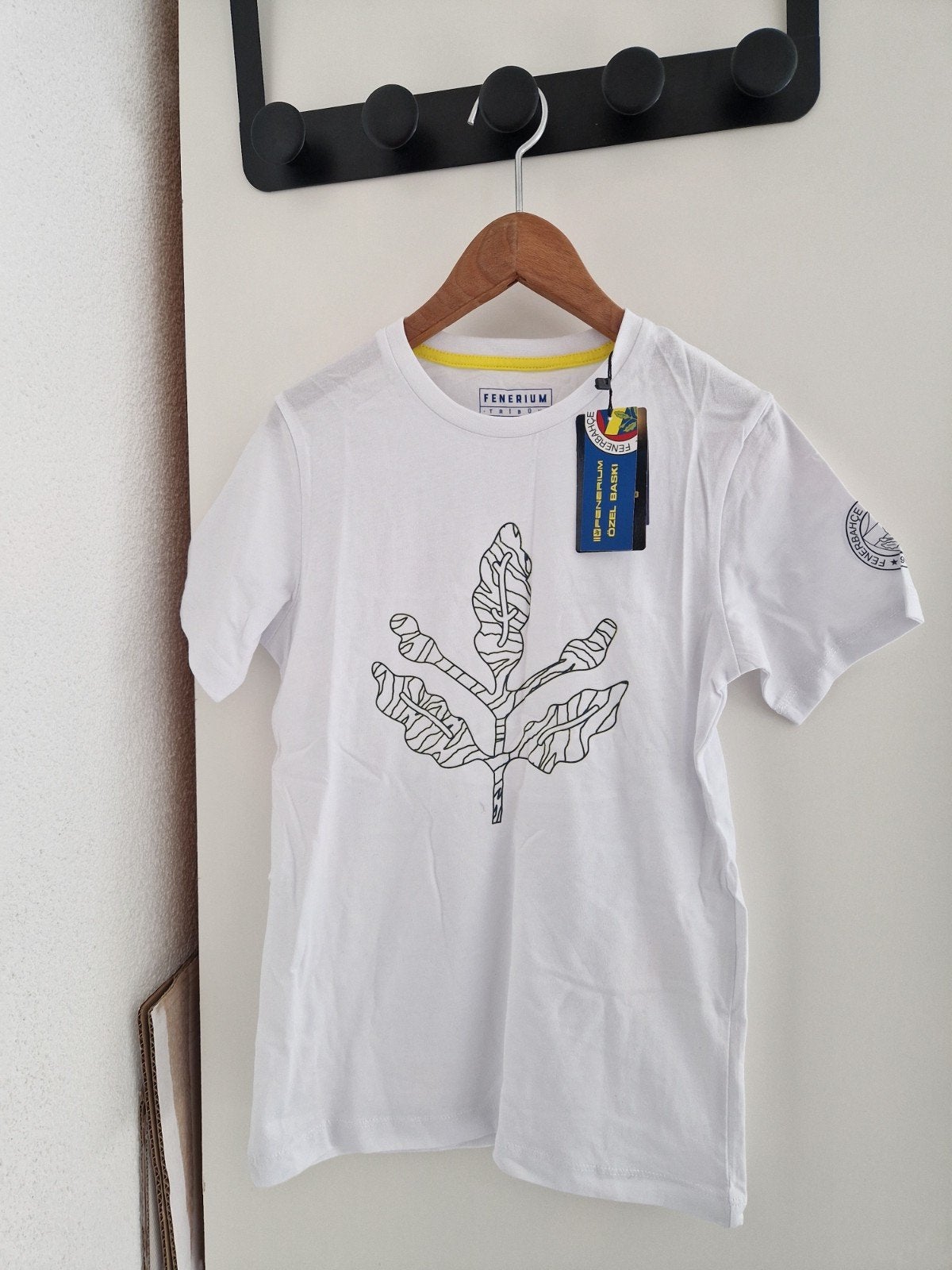 Nieuw Fenerbahçe T-shirt maat 134, Jongen of Meisje, Nieuw, Ophalen of Verzenden, Shirt of Longsleeve