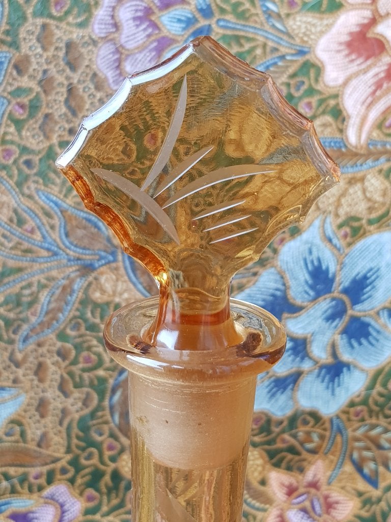Mooie oude amber glas likeurkaraf uit Engeland 22,7 cm., Ophalen of Verzenden