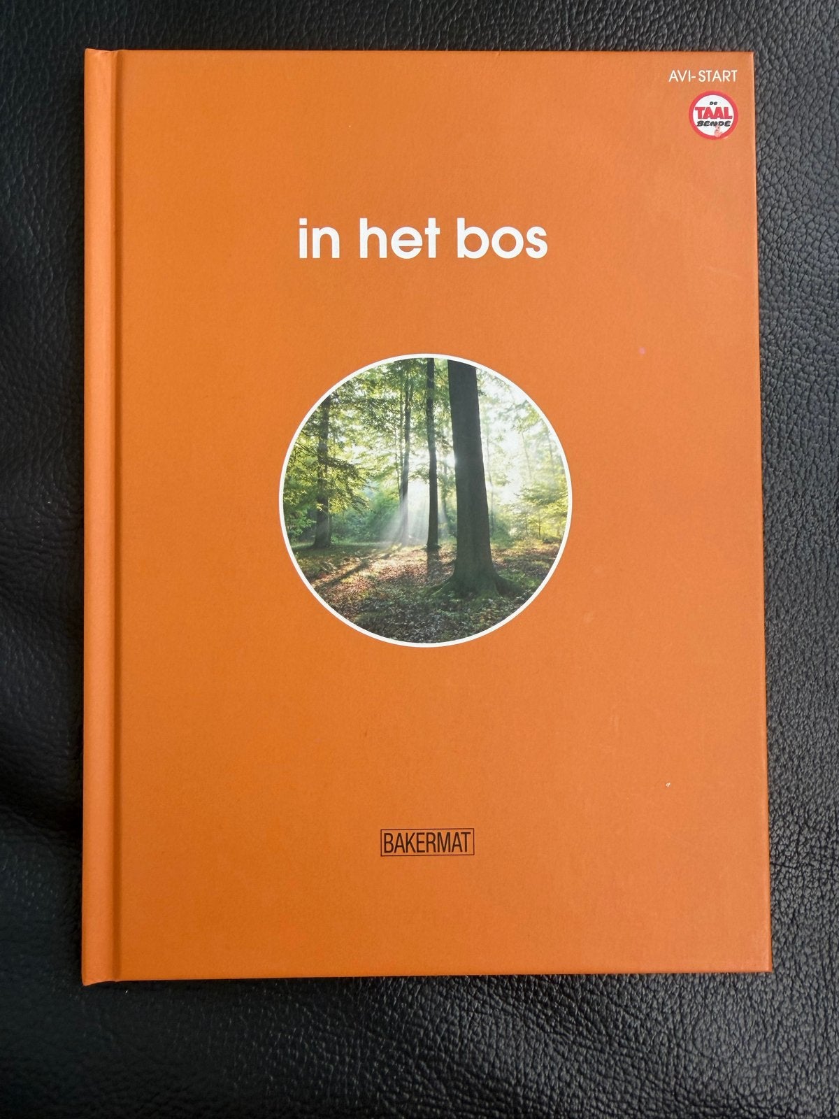 In het bos - AVI-Start leesboekje nieuw, Boeken, Jongen of Meisje, Ophalen of Verzenden, Zo goed als nieuw, Voorleesboek
