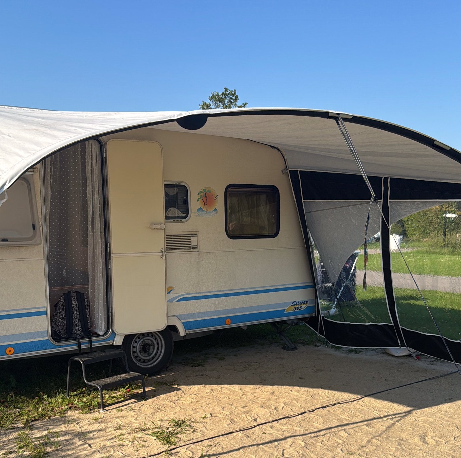 Caravan Caravelair Silver 395, Boogluifel, fietsenrek, Caravans en Kamperen, Caravans, Treinzit, Dwarsbed, Particulier, 500 - 750 kg