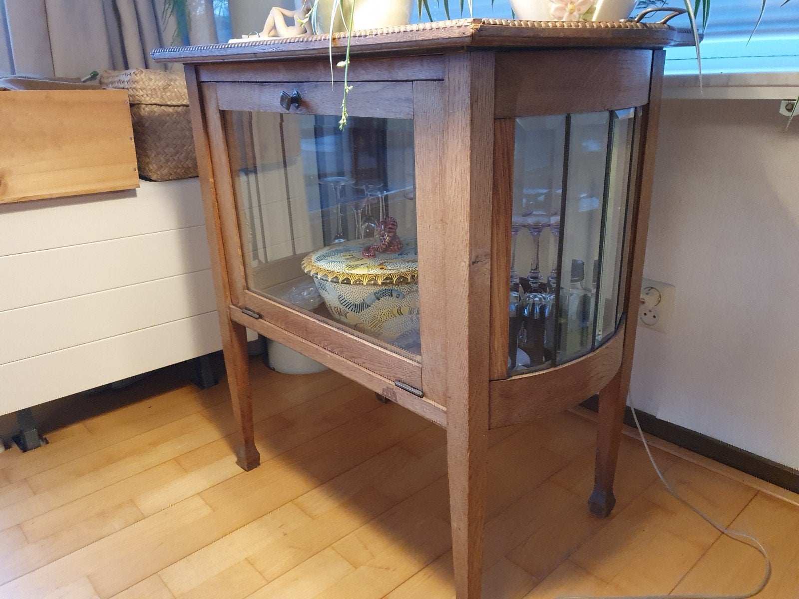 Antiek theetafeltje eiken met facetglas, Huis en Inrichting, Ophalen, Gebruikt, 50 tot 100 cm, Minder dan 100 cm