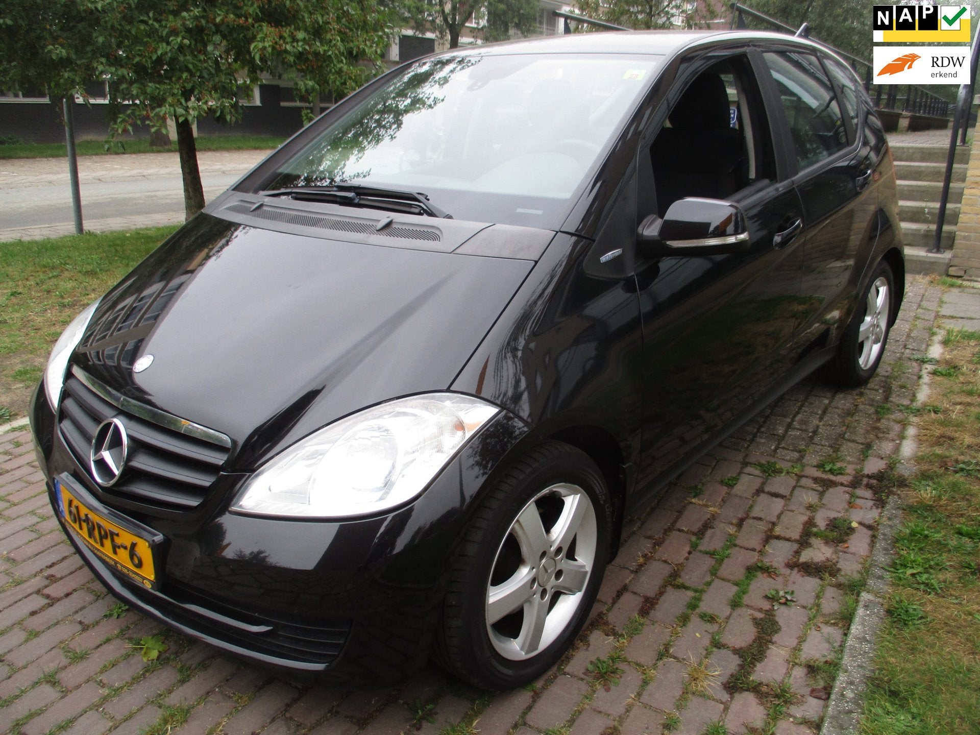 Mercedes-Benz A-klasse 160 BlueEFFICIENCY Business Class, Auto's, Voorwielaandrijving, Euro 5, Origineel Nederlands, Handgeschakeld