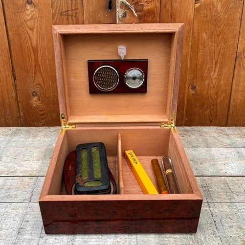 Humidor sigaren kist klimaat kistje origineel 26 x 22 x 11, Ophalen of Verzenden, Gebruikt, Tabaksdoos of Verpakking