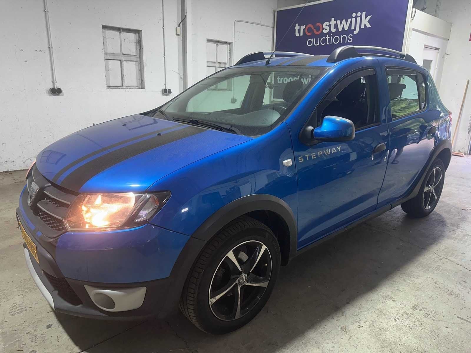 Dacia - Sandero - 0.9 TCe Stepway Lau. - 4-SRK-89- 2013, Auto's, Voorwielaandrijving, Gebruikt, 31 €/maand, Blauw
