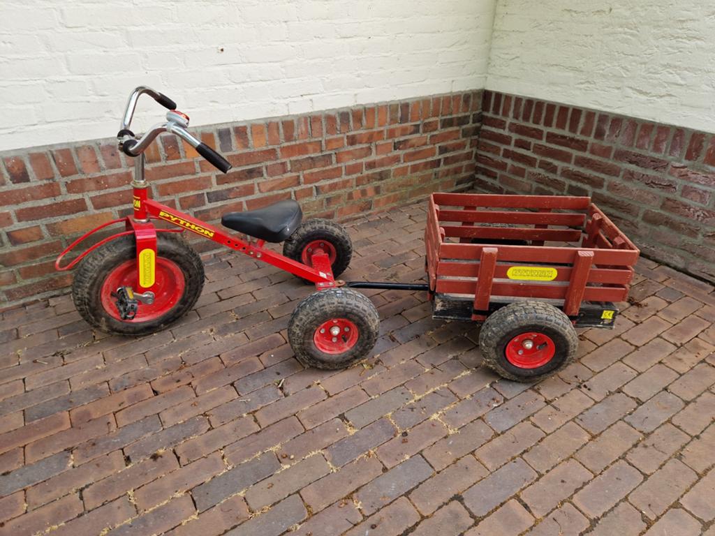 Oerdegelijke driewieler met aanhanger, Ophalen, Gebruikt, Trapvoertuig