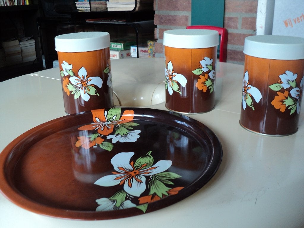 gebloemd oranje bruin dienblad jaren 70 design retro 35 cm, Gebruikt, Rond, ?, Metaal