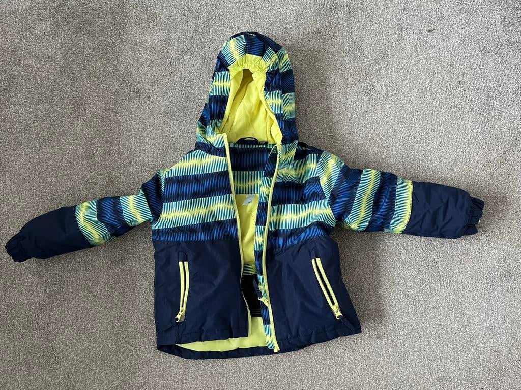Ski jas jongens maat 98/104, Kinderen en Baby's, Kinderkleding | Maat 104, Ophalen of Verzenden, Zo goed als nieuw, Jongen of Meisje
