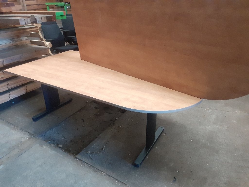 Gebruikt bureau inrichting - 29 st. tafels, stoelen, kasten, Ophalen, Gebruikt