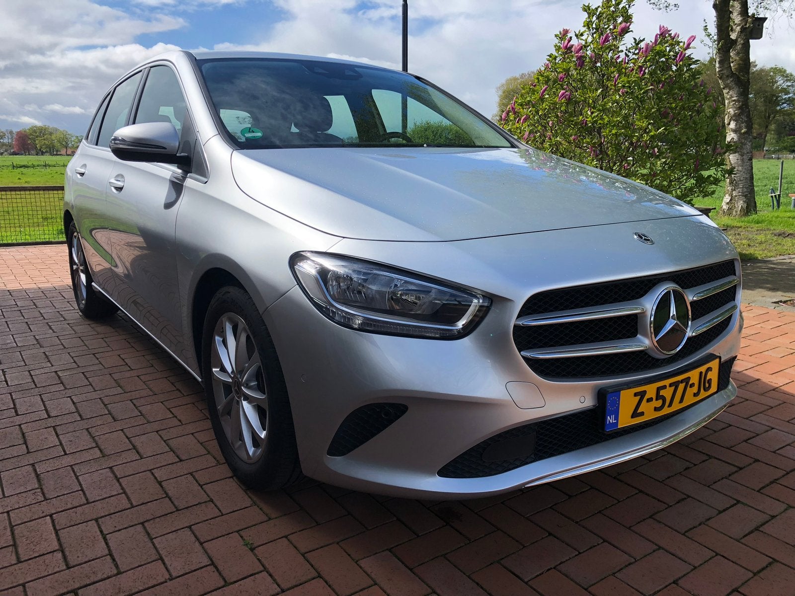 Mercedes-Benz B-Klasse B180 136PK 2021 Grijs, Voorwielaandrijving, 136 pk, Euro 6, 4 cilinders