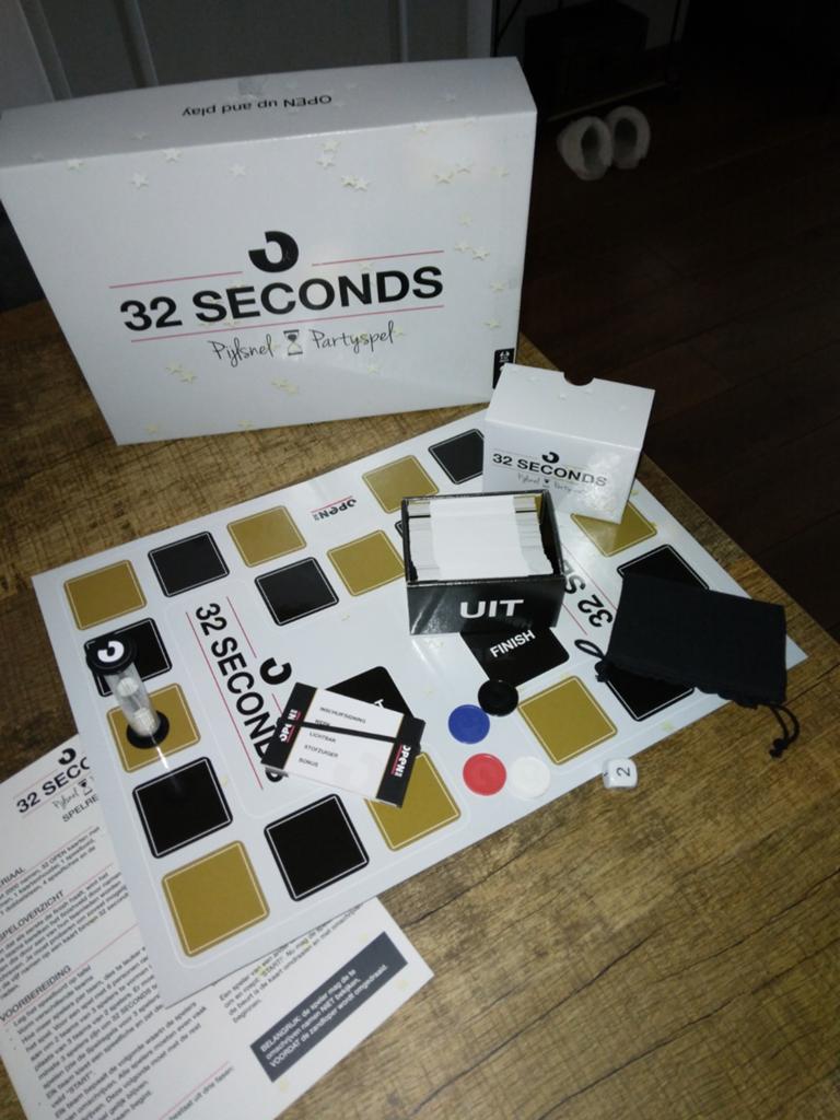 32 seconds party spel, Ophalen of Verzenden