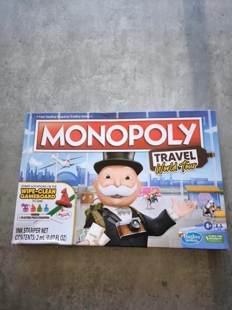 Monopoly World Tour bordspel - Engelstalig, Hobby en Vrije tijd, Gezelschapsspellen | Bordspellen, Ophalen of Verzenden, Nieuw