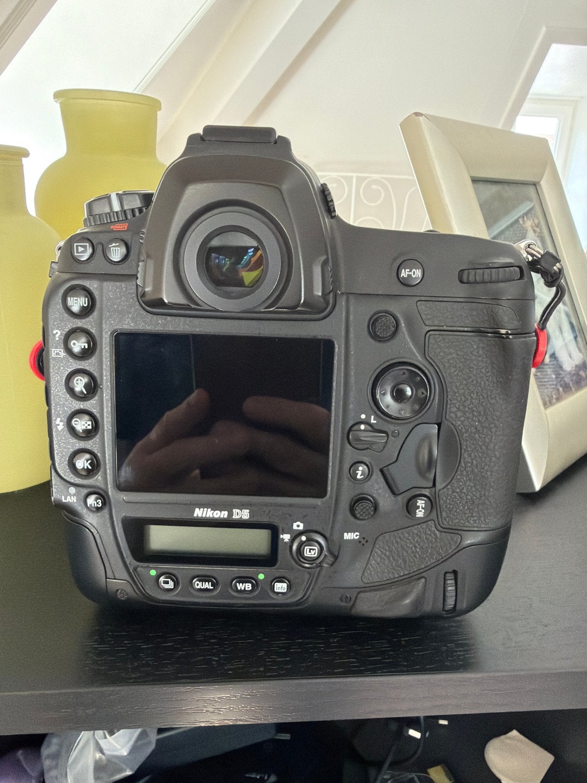 Nikon D5 Spiegelreflexcamera - Professionele DSLR, Ophalen, Spiegelreflex, Beeldstabilisatie, Zo goed als nieuw