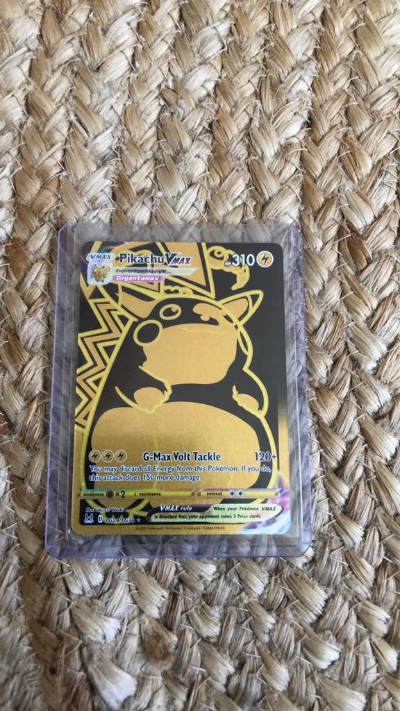 Pikachu Vmax, Ophalen of Verzenden, Zo goed als nieuw