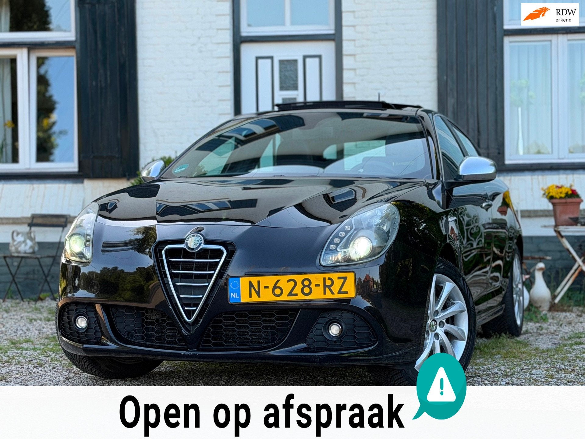 Alfa Romeo Giulietta 1.4 T Progression|Pano|Clima|Cruise|Nie, Voorwielaandrijving, Euro 5, Gebruikt, Zwart