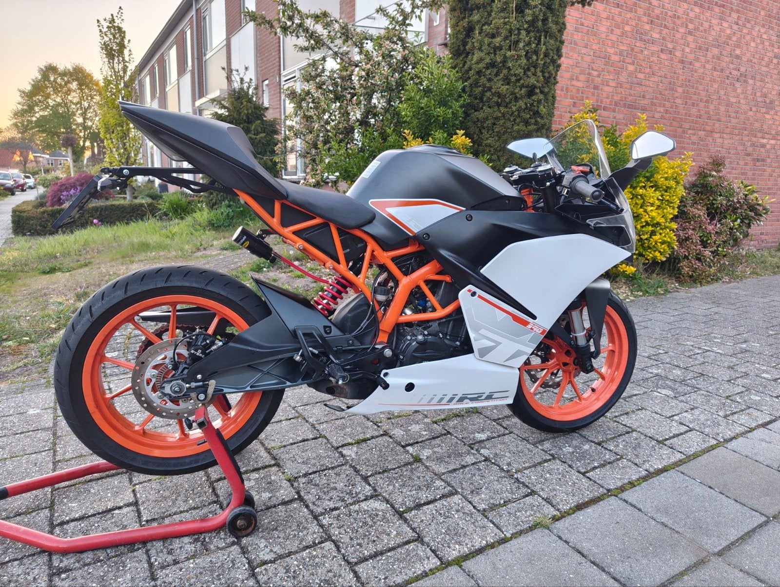 KTM RC 390 Straat/Circuit Motor met Upgrades, Particulier