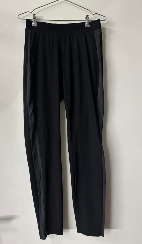 Studio anneloes travel pants, Kleding | Dames, Broeken en Pantalons, Ophalen of Verzenden, Zo goed als nieuw, Zwart, Lang