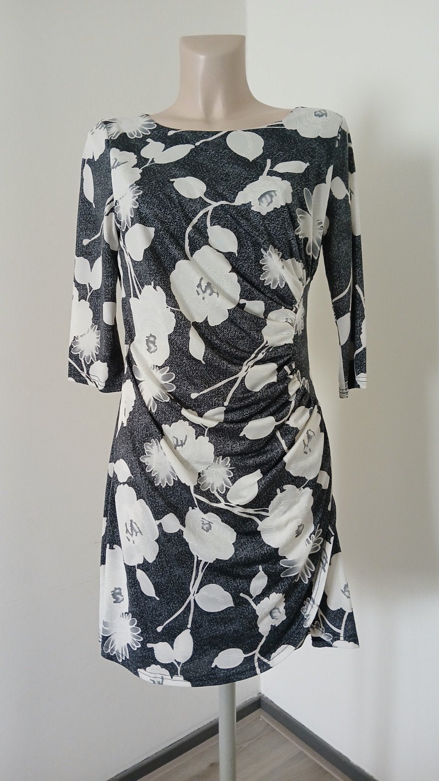 Vegas Collection Jurk met Bloemenprint - Maat L, Ophalen of Verzenden