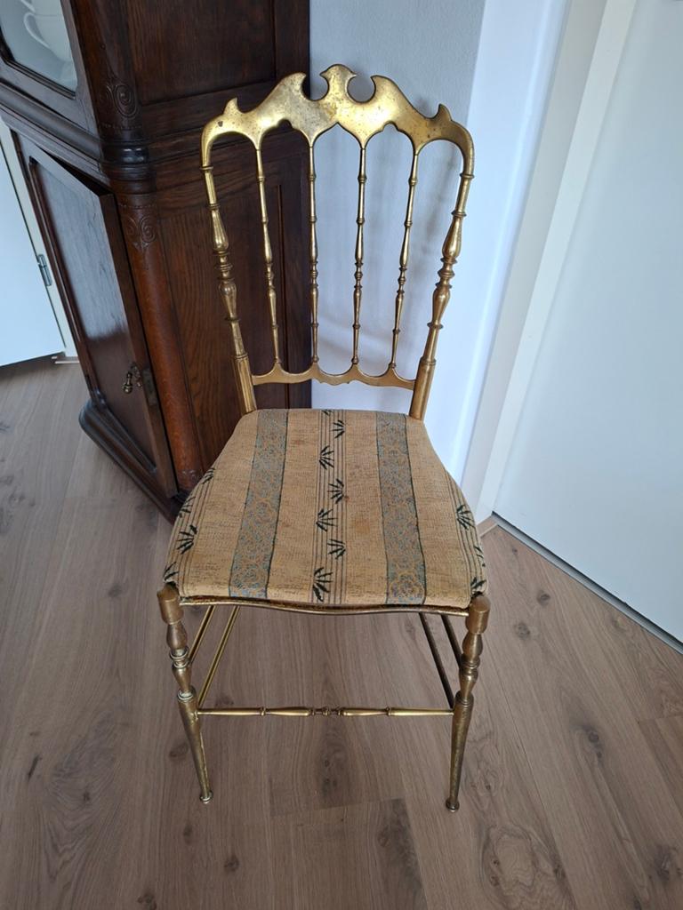 Chiavari stoel te koop., Ophalen