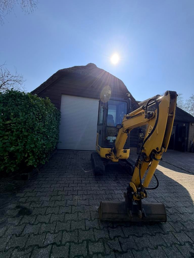 Komatsu pc 16 mini graafmachine 1.8 ton mini kraan midi, Zakelijke goederen, Machines en Bouw | Kranen en Graafmachines, Ophalen