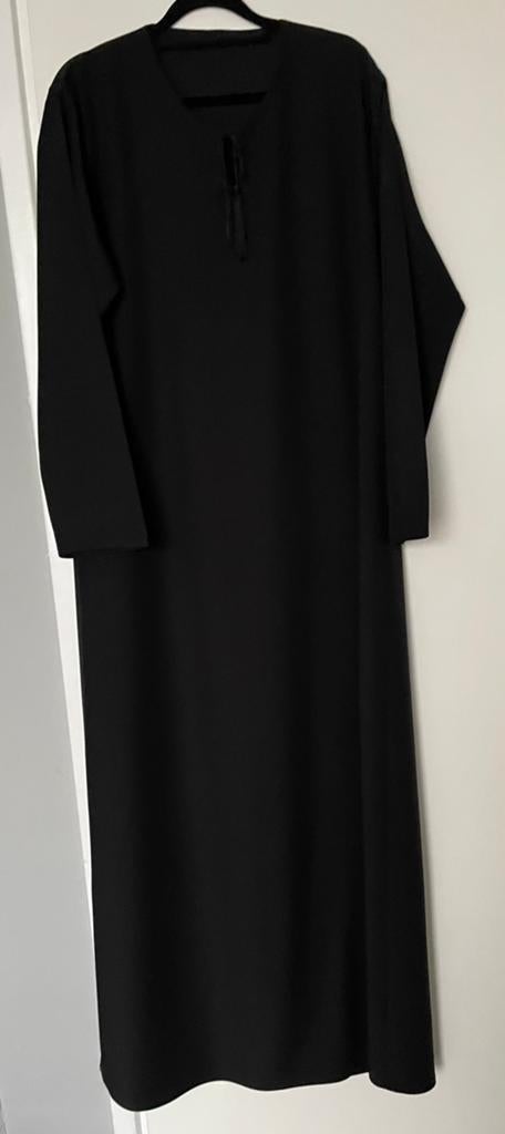 Basic Abaya, Zwart, Maat 42/44 (L), Ophalen of Verzenden, Zo goed als nieuw