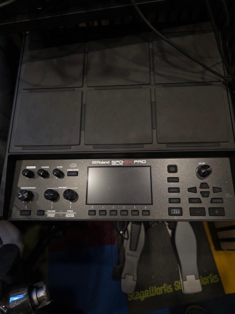 Roland SPD-SX PRO met standaard en pedalen, Ophalen of Verzenden, Zo goed als nieuw, Roland