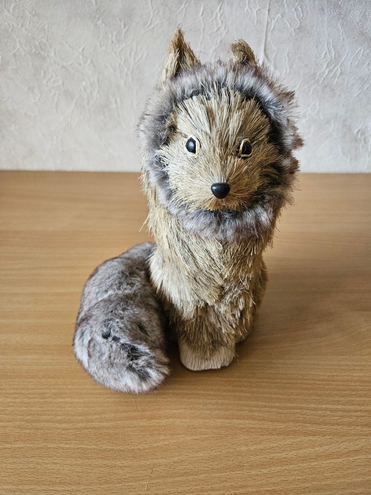 Decoratieve rieten wolf, Verzamelen, Beelden en Beeldjes, Ophalen of Verzenden, Gebruikt, Dier