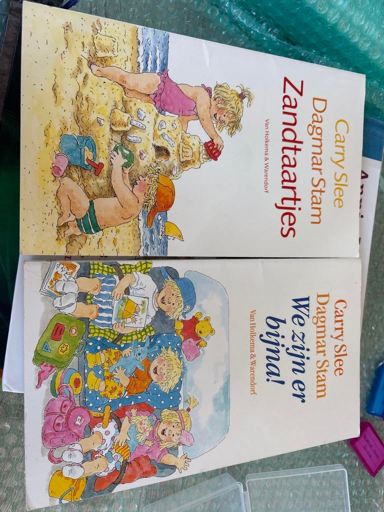 2x Carry Slee & Dagmar Stam: Zandtaartjes & We zijn er bijna, Ophalen of Verzenden, Gelezen