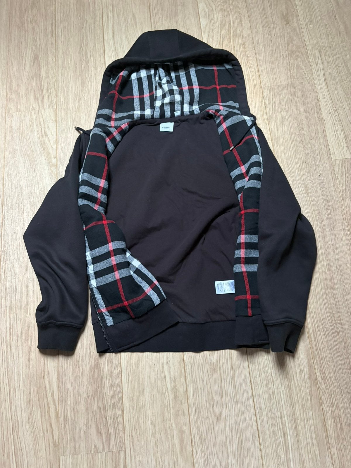 Brberry zip up hoodie, Ophalen of Verzenden, Zo goed als nieuw, Maat 52/54 (L), Zwart