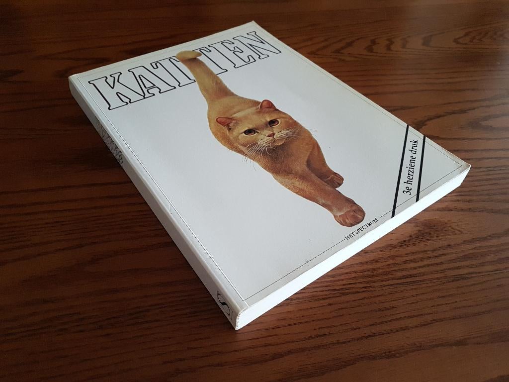 KATTEN - Het Spectrum - 3e HERZIENE druk!, Boeken, Dieren en Huisdieren, Gelezen, Katten, Ophalen of Verzenden