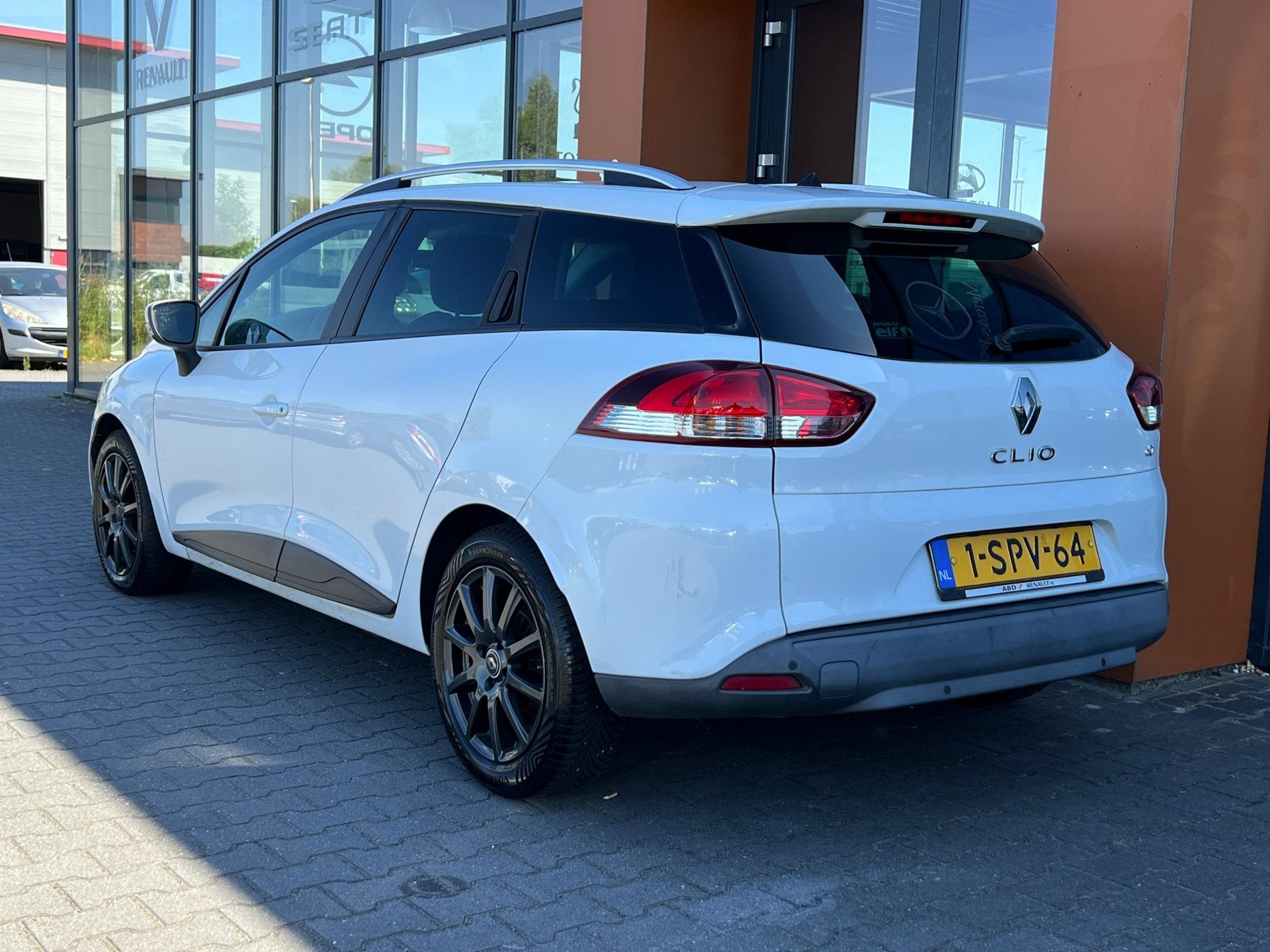 Renault Clio Estate 1.5dCi ECO|Airco|Navi|PDC|Cruise|Bluetoo, Voorwielaandrijving, Euro 5, Gebruikt, 4 cilinders