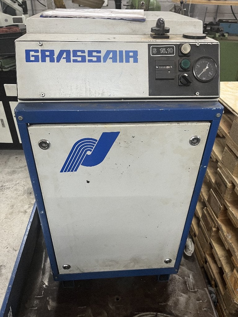 Te koop schroef compressor, Ophalen, Gebruikt, Minder dan 200 liter/min, Geluidgedempt