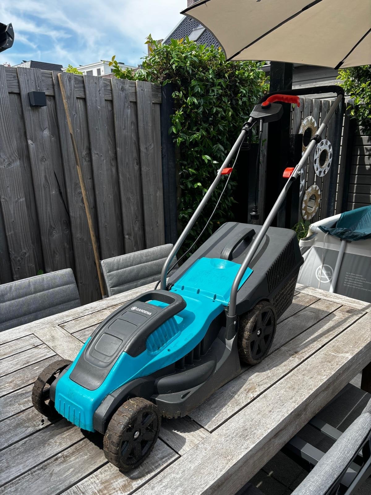 Gardena Elektrische Grasmaaier - Compact en Krachtig, Ophalen, Cirkelmaaier, Gebruikt, Elektrische grasmaaier