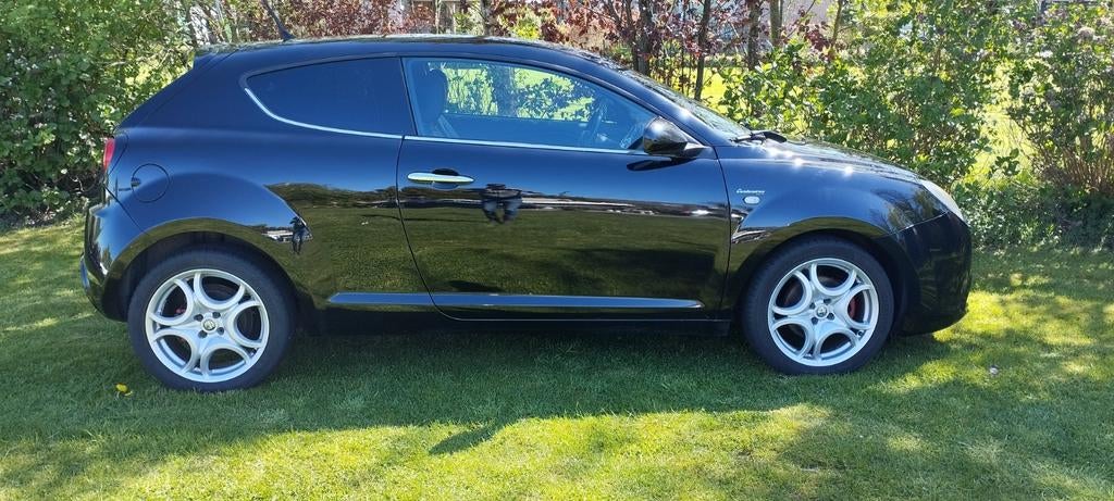 Alfa Romeo MiTo 1.4 Turbo 99KW Multi AIR 2011 Zwart PDC, Voorwielaandrijving, Zwart, 4 cilinders, Handgeschakeld