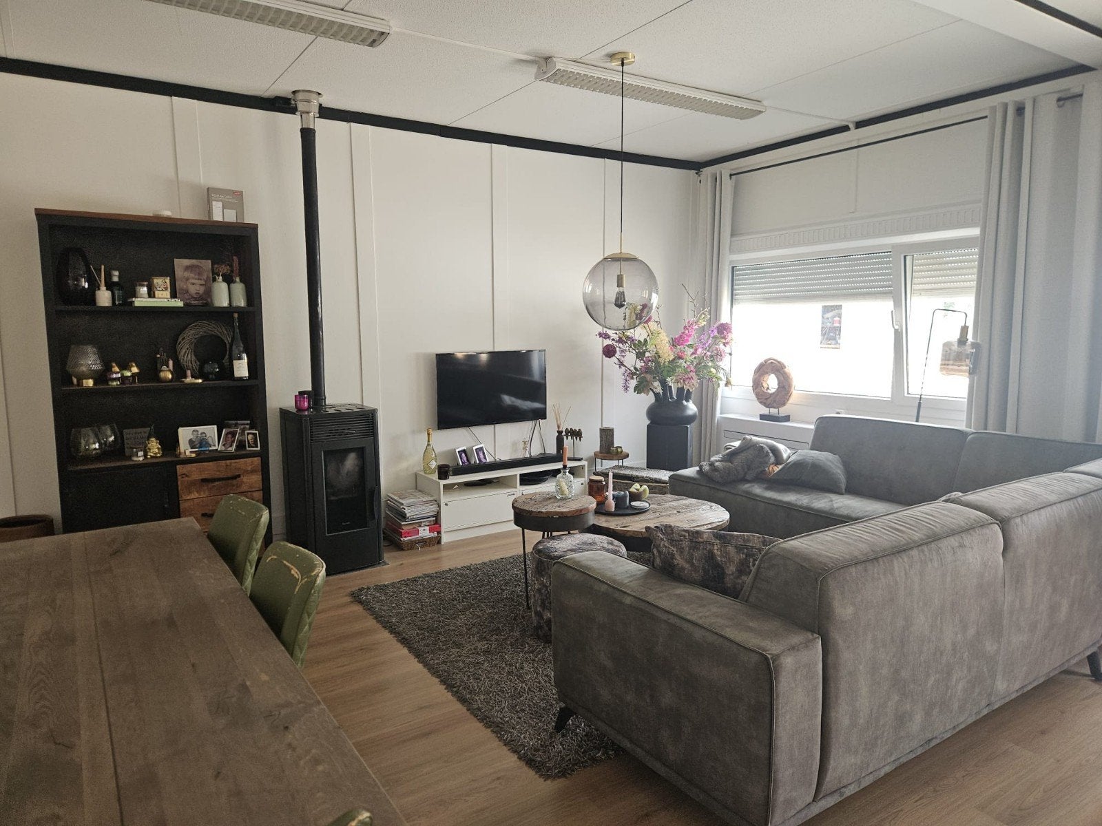Zeer nette woonunit van 108 m2 met 3 slaapkamers en airco, Zakelijke goederen, Machines en Bouw | Keten en Containers, Ophalen