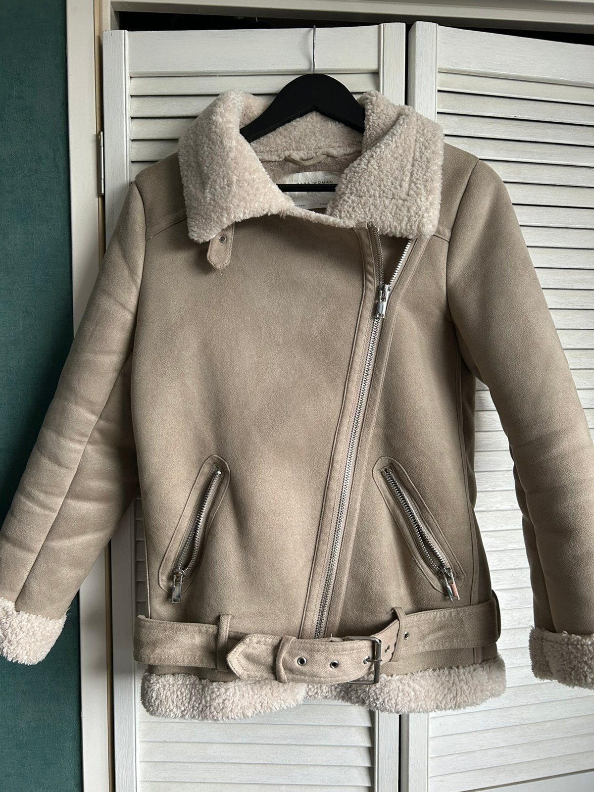 Suede korte jas zara xs, Ophalen of Verzenden, Gedragen, Maat 34 (XS) of kleiner, Zwart