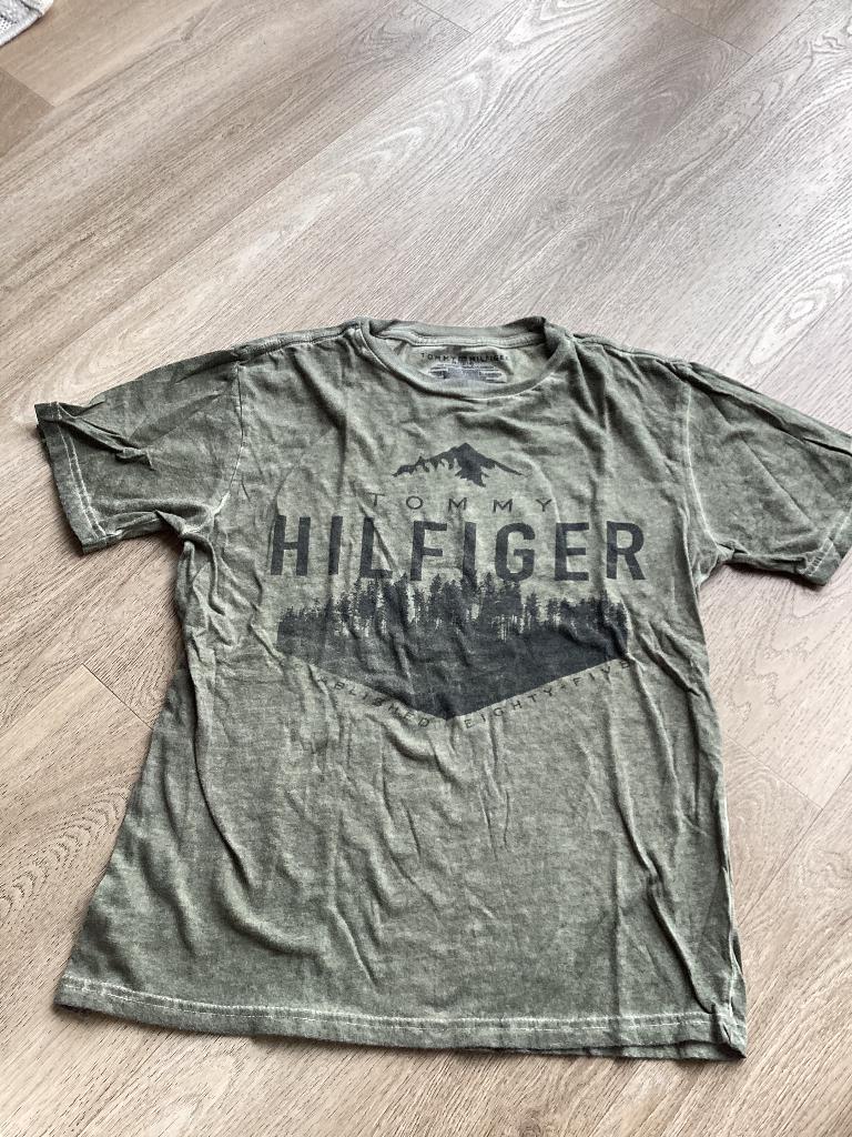 Prachtig shirt van Tommy Hilfiger voor maar €7,50, Kinderen en Baby's, Kinderkleding | Maat 152, Ophalen of Verzenden, Shirt of Longsleeve