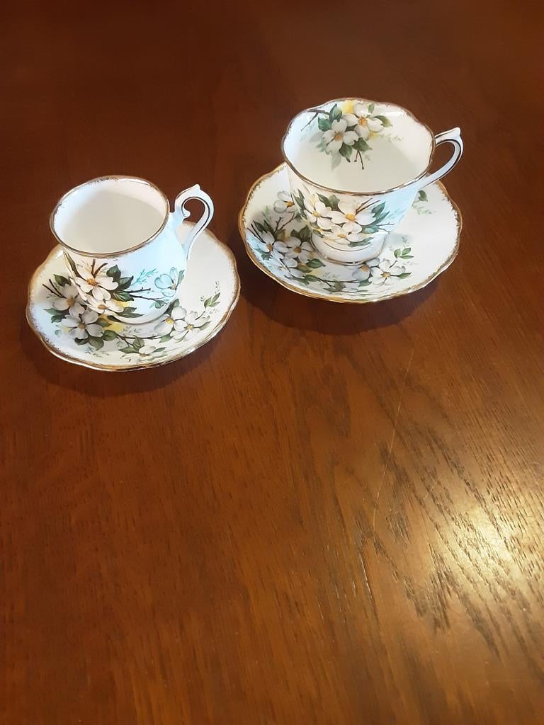 Royal Albert dames en heren kop en schotels White Dogwood, Ophalen of Verzenden