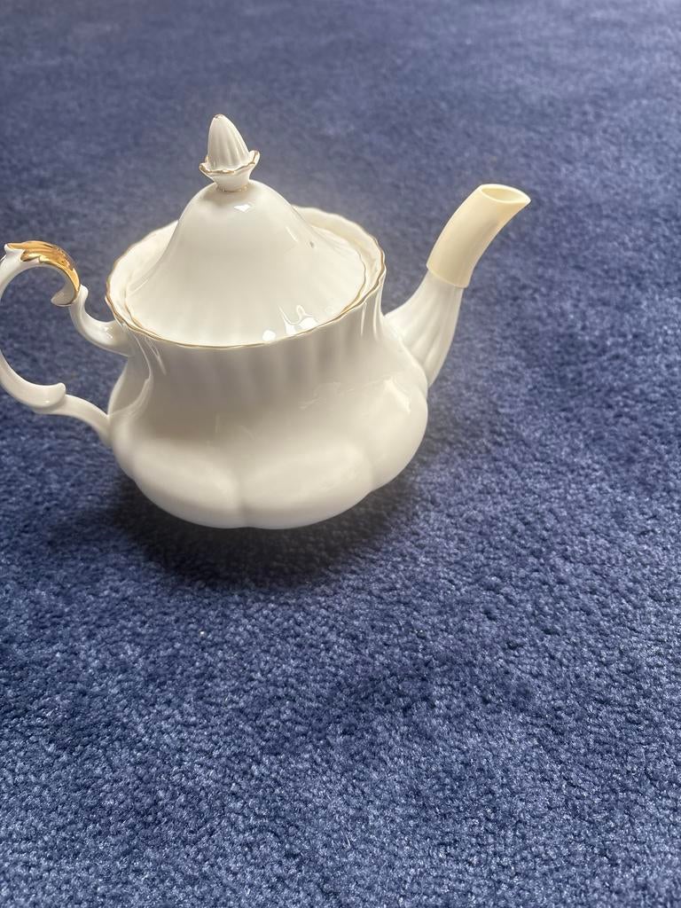 Royal Albert theepot, melk- en suikerstel op schaal, Ophalen of Verzenden