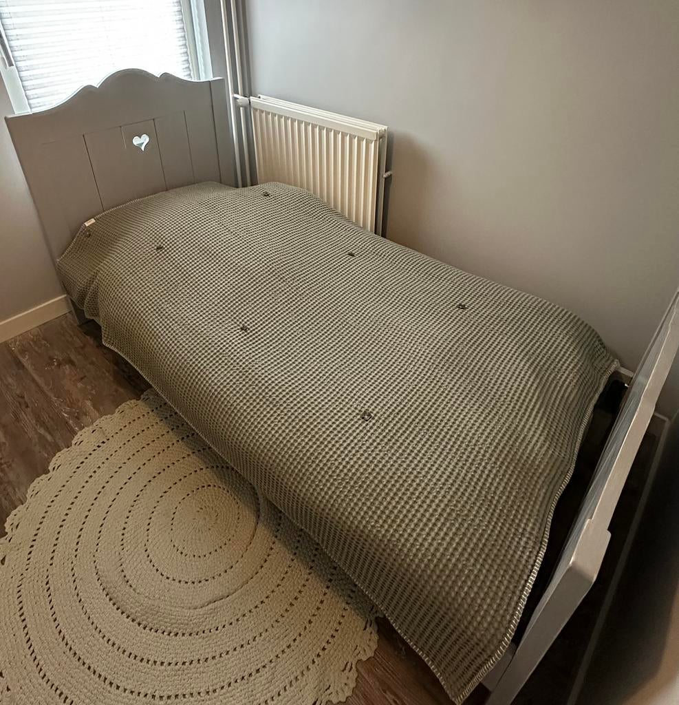 Een heel mooi Eenpersoons kinderbed Timzowood, Ophalen, Zo goed als nieuw, Eenpersoons, 90 cm