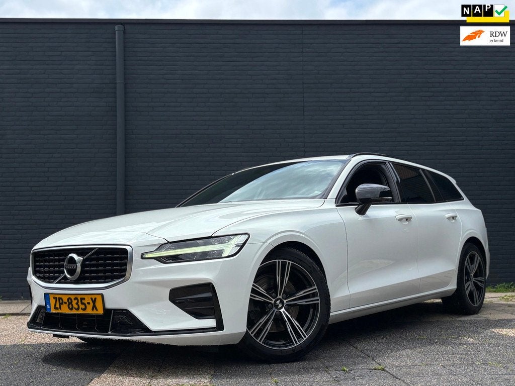 Volvo V60 2.0 T4 R-Design | Trekhaak | CarPlay | Stoelverw., Auto's, 15 km/l, Euro 6, 1969 cc, Wit