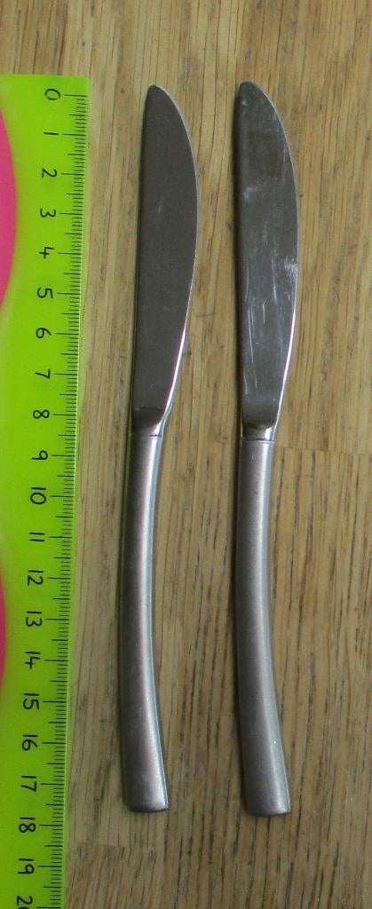 2x MODENA mes mesjes 17,9cm 42gram nette staat, Huis en Inrichting, Ophalen of Verzenden, Gebruikt, Rvs of Chroom