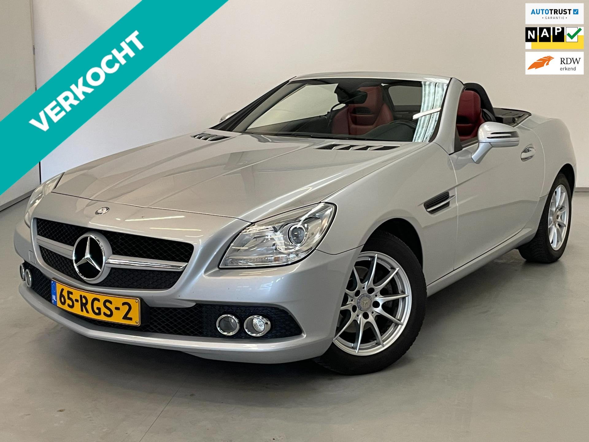 Mercedes-Benz SLK-klasse 200 / NL-auto / Pano / Airscarf / L, Auto's, Euro 5, Achterwielaandrijving, Gebruikt, 4 cilinders