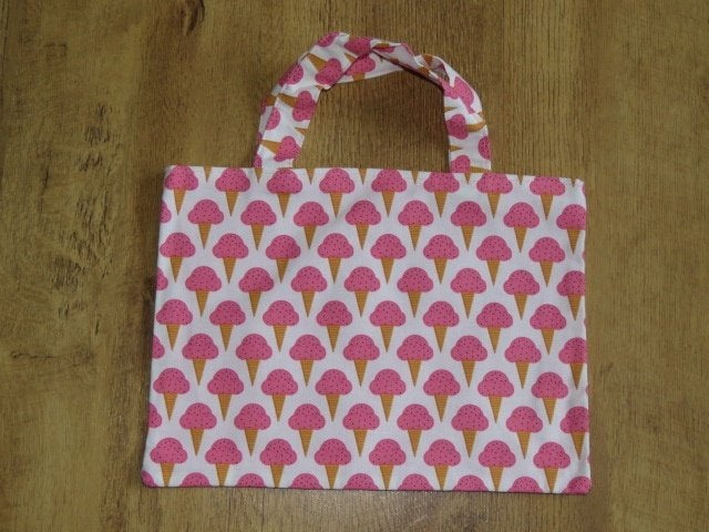 Nieuw handgemaakt tasje wit met roze ijsjes gevoerd, Ophalen of Verzenden, Nieuw, Roze, Handtas