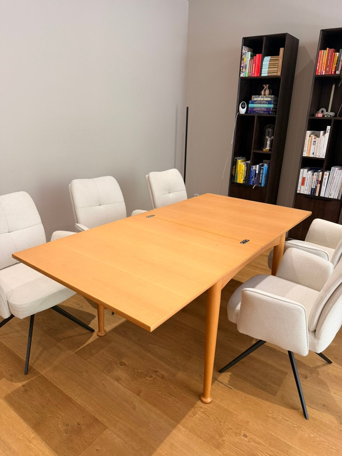 Houten eetkamertafel – uitschuifbaar, Ophalen, 50 tot 100 cm, Zo goed als nieuw, 150 tot 200 cm