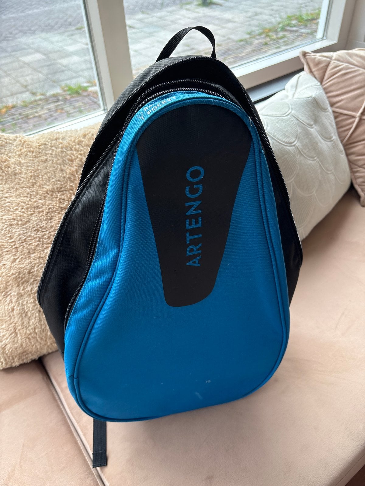 Artengo tennisracket tas - blauw/zwart, Ophalen, Zo goed als nieuw, Tas, Overige merken
